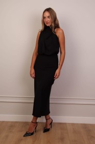Elegancka sukienka midi z zabudowanym dekoltem czarna