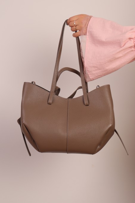 Torebka taupe midi ze skóry naturalnej z kosmetyczką