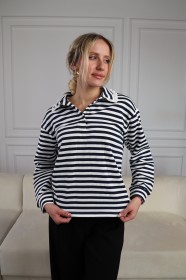 Granatowo biała bluzka z kołnierzem