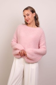Różowy sweter moherowy 60% moher