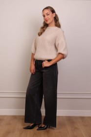 Beżowy puszysty sweter moherowy 60% moher z krótkim rękawem