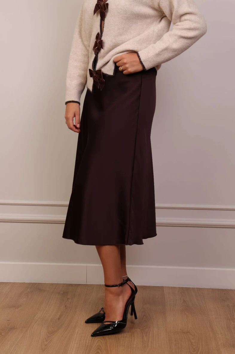 Elegancka czekoladowa spódnica midi z wiskozy